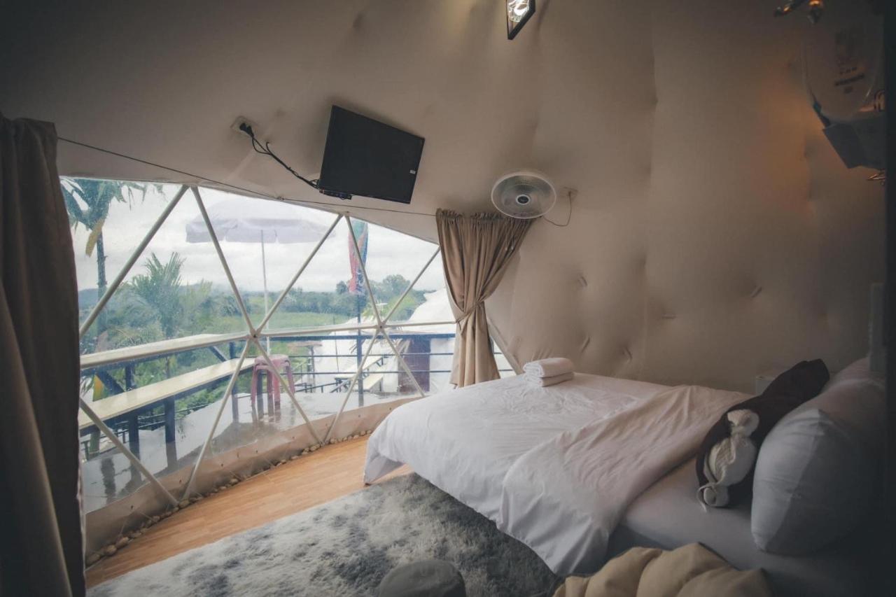 นรดีฮิวล์ รีสอร์ต เขาแผงม้า วังน้ำเขียว Hotel Ban Sap Bon  Exterior photo