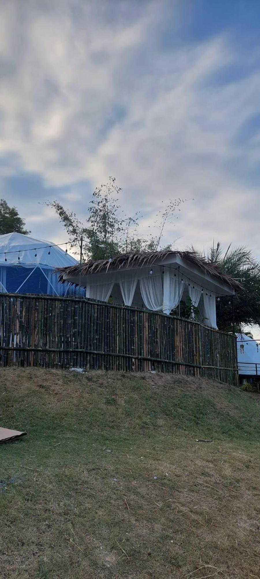 นรดีฮิวล์ รีสอร์ต เขาแผงม้า วังน้ำเขียว Hotel Ban Sap Bon  Exterior photo